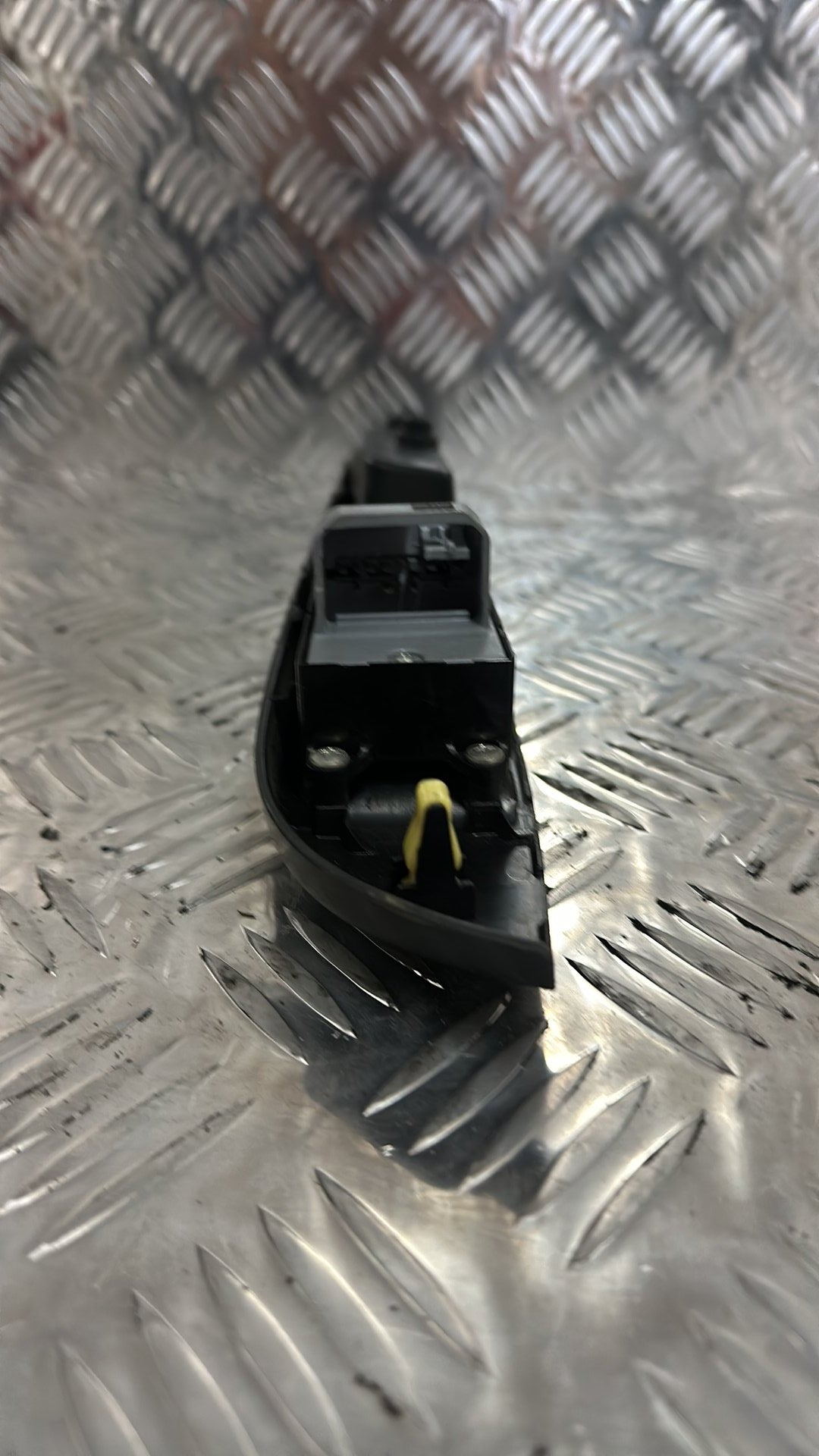 Toyota Hiace- Master Power Window Switch PN: 84020-26201