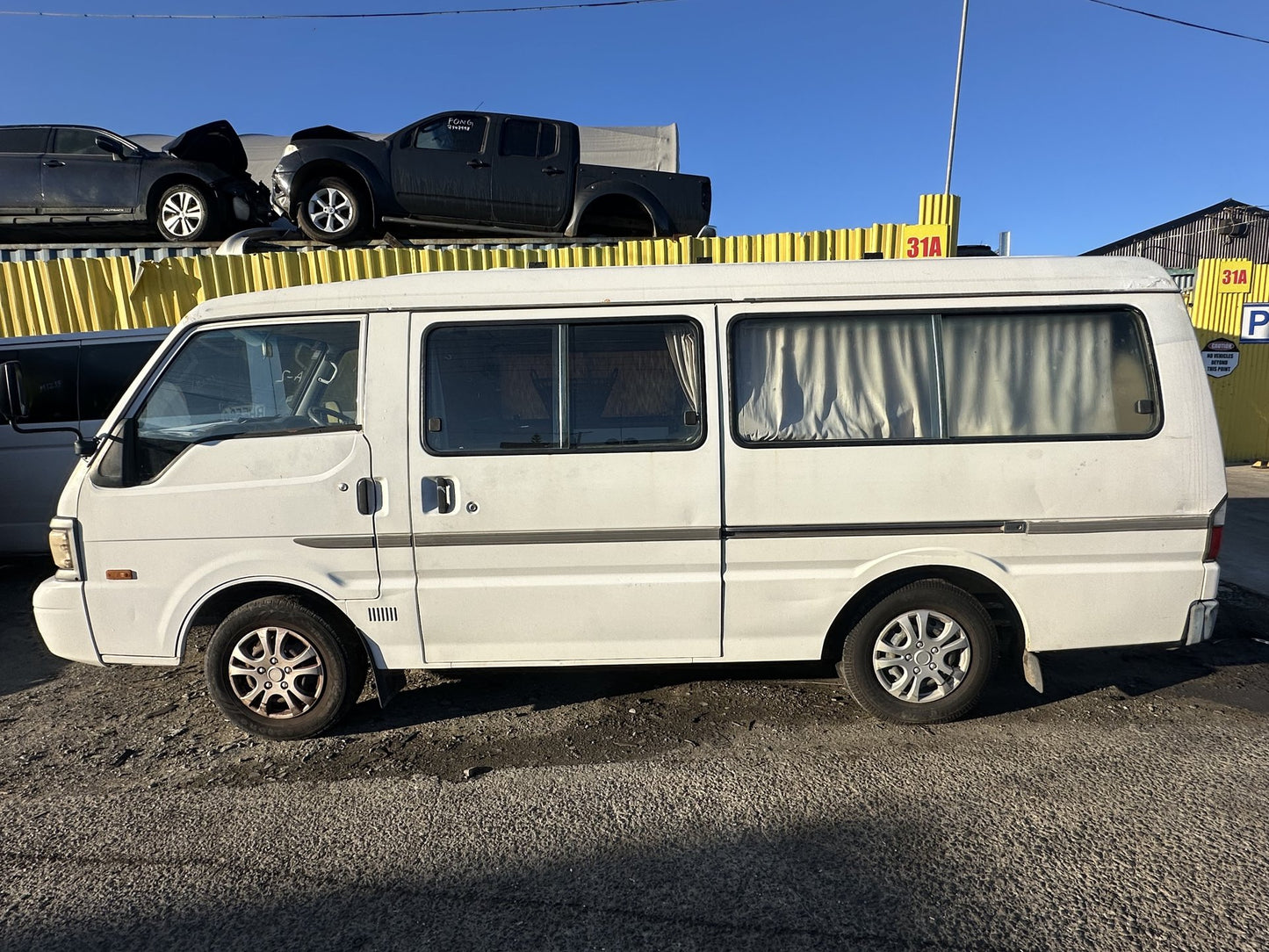 2003 Mazda E2000