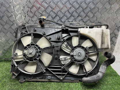 2001-2007 Toyota Voxy R60- Radiator PN: R60 2.0L