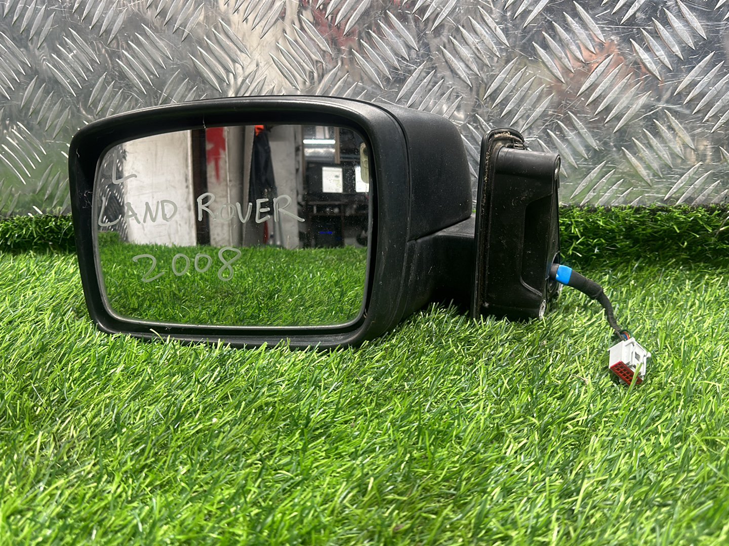 2004-2010 Land Rover Discovery L319- Left Door Mirror PN: 5 WIRE TYPE