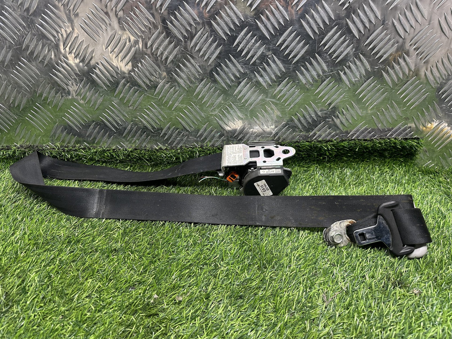2003-2009 Mazda Axela BK- Right Front Seat Belt PN: 6072105
