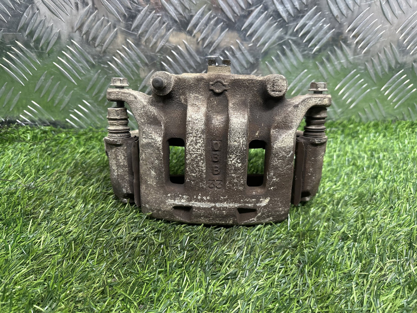 2004-2015 Nissan Navara D22- Left Front Caliper PN: TWO POT (4WD)