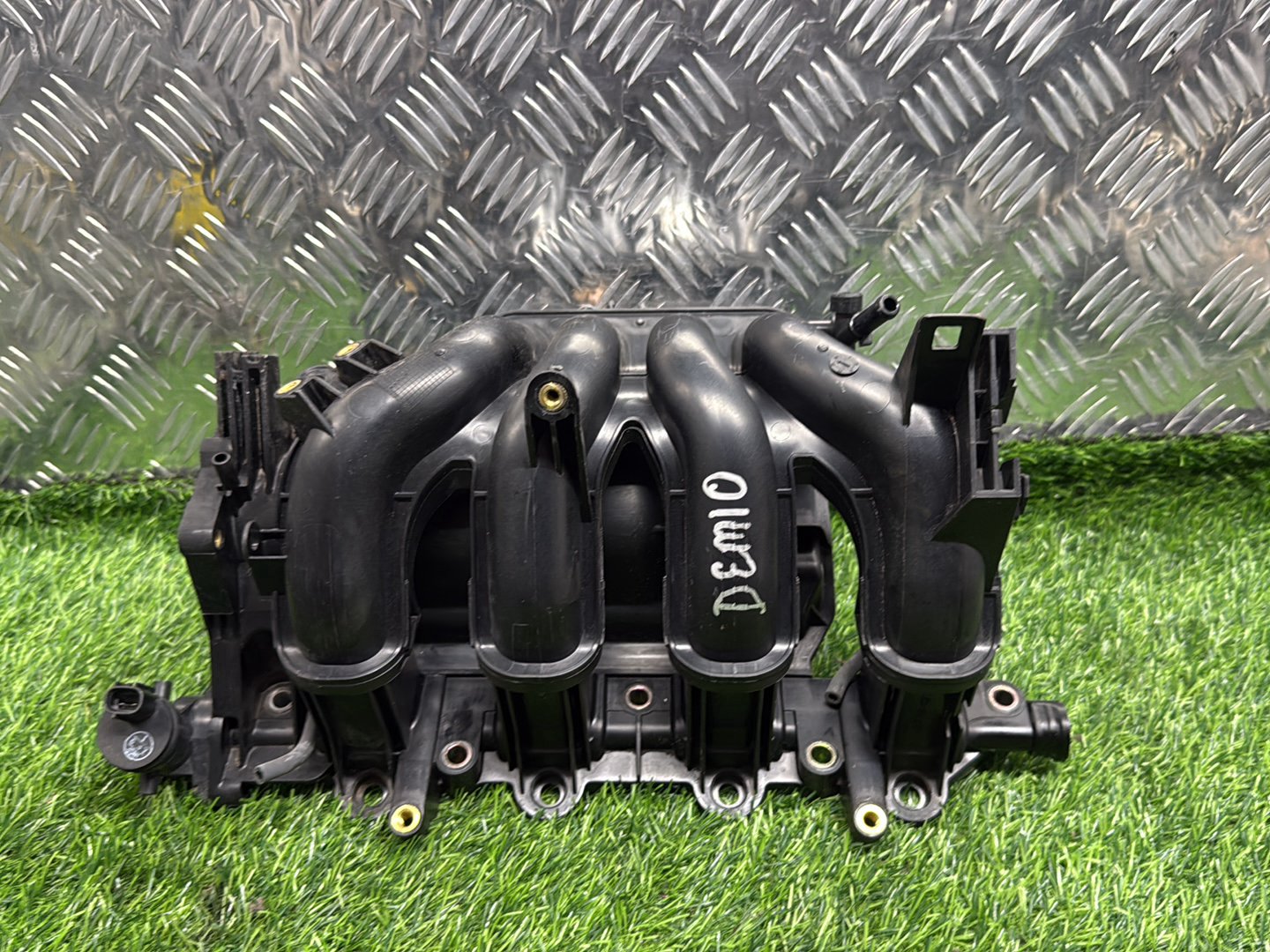 Mazda Demio Intake Manifold 099800-0160