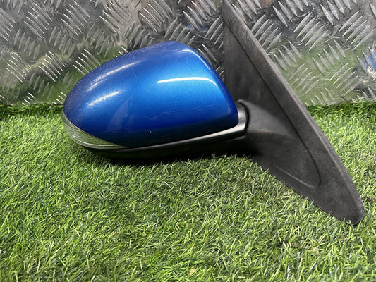2008-2013 Mazda Axela BL- Right Door Mirror PN: 7 WIRE TYPE