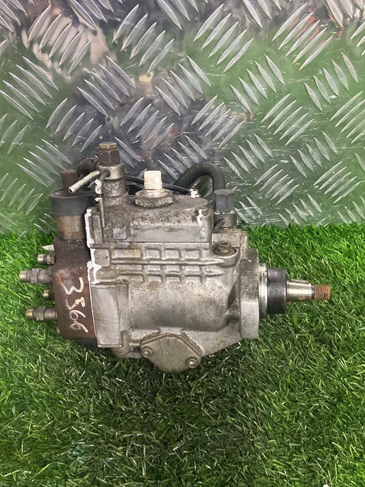 1990 - 1995 Toyota Hilux Injector Pump 2210067070