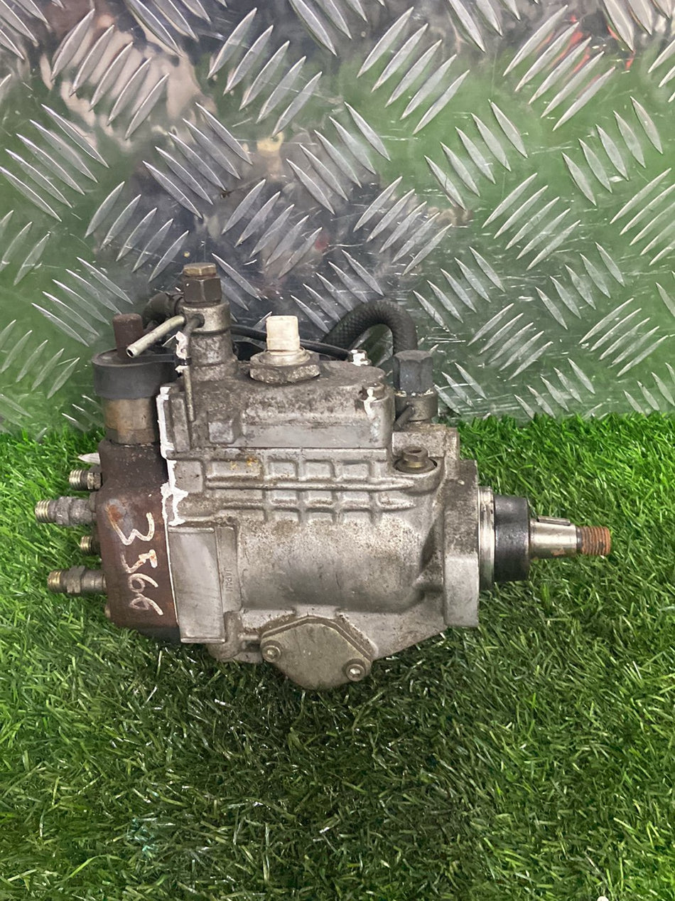 1990 - 1995 Toyota Hilux Injector Pump 2210067070