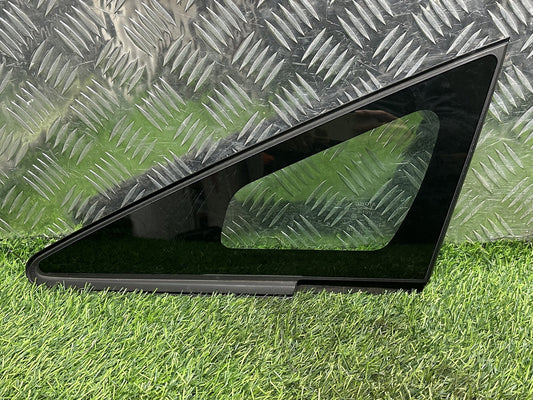 2009-2015 Toyota Prius W30- Left Front Quarter Door Glass PN: M2H4
