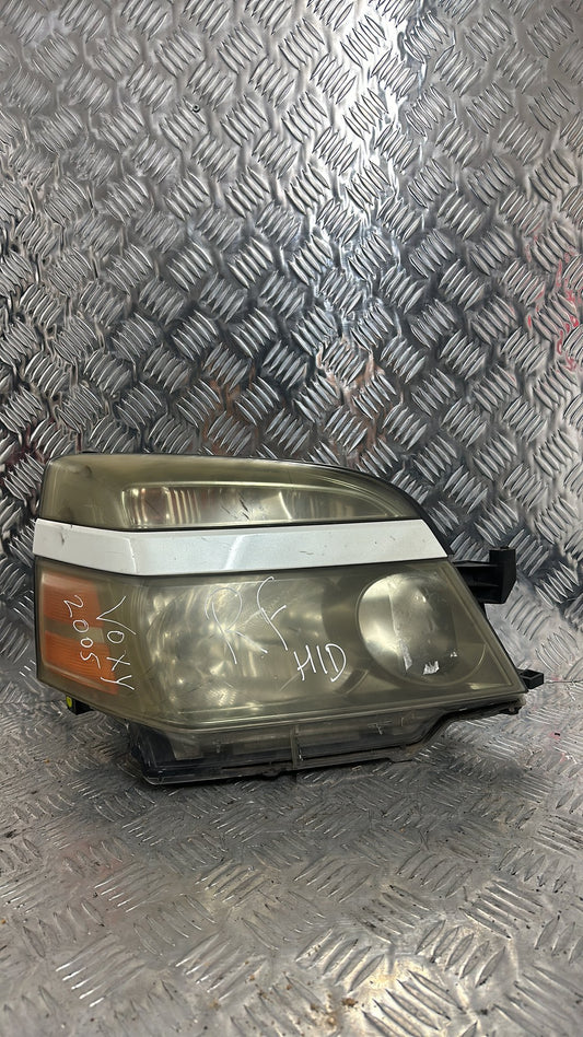 2001-2007 Toyota Voxy Right Headlight Koito 28-183