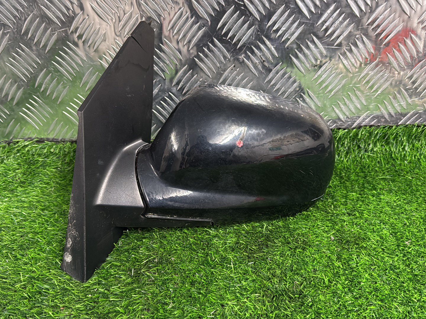 2016 SsangYong Actyon Left Door Mirror 5 Wire