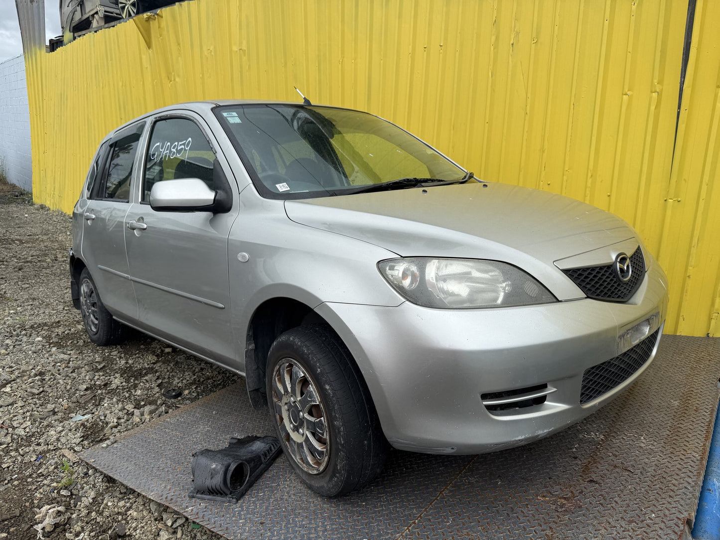 2004 Mazda Demio ZJ WRECKING FOR PARTS ONLY