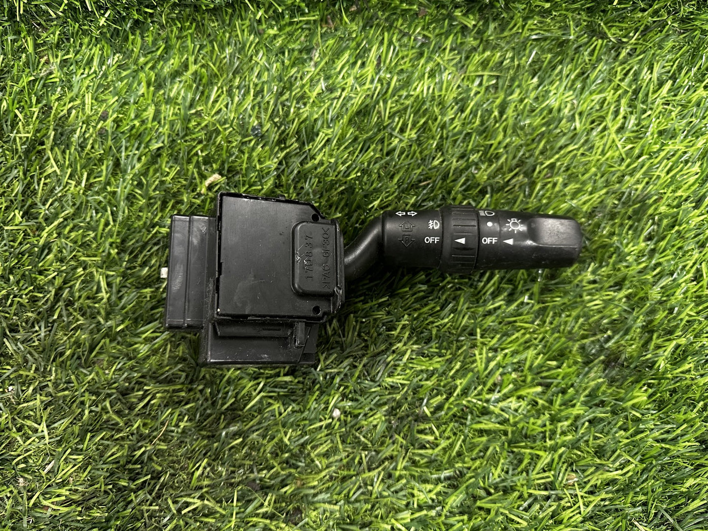2003-2009 Mazda Axela BK - Right Combination Switch PN: 17D837