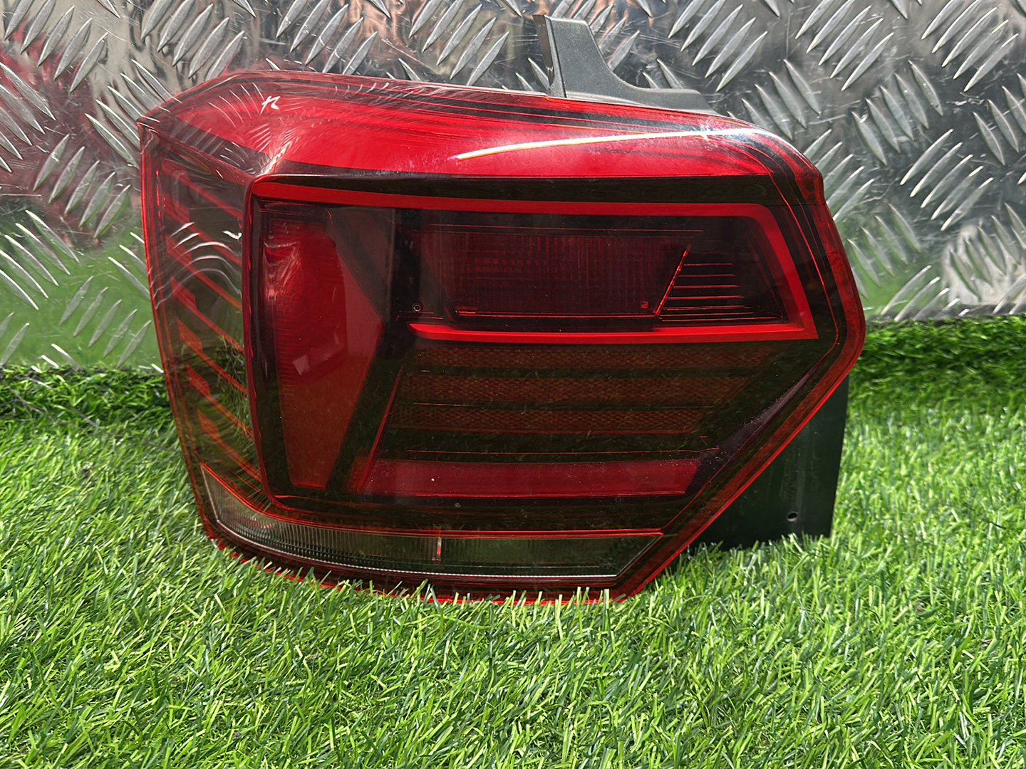 2017-2021 Volkswagen Polo MK6- AW BZ- Left Taillight PN: 2GS 945 095