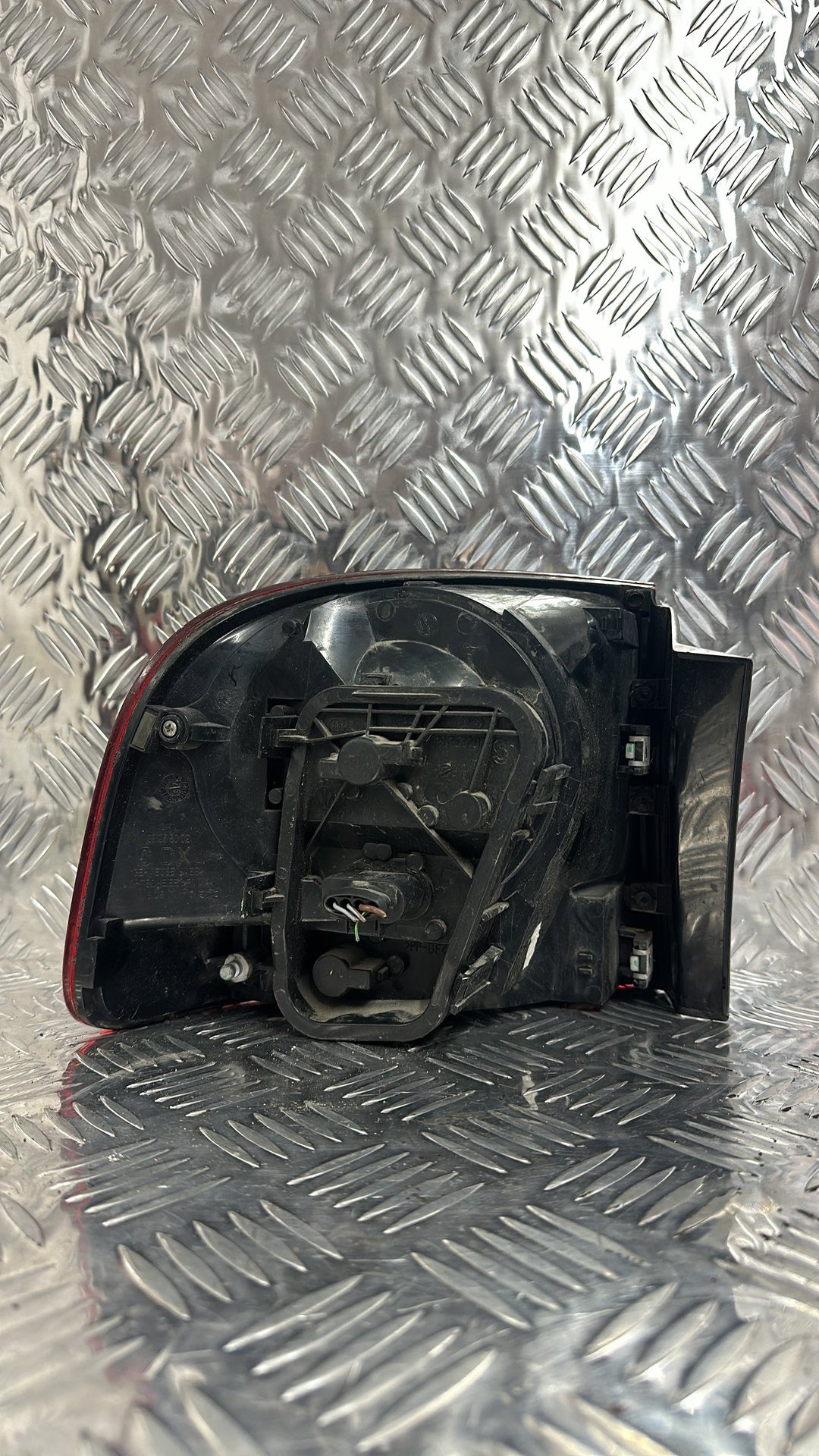 2002-2010 Volkswagen Touareg Right Taillight 7L6945258