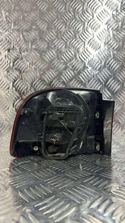 2002-2010 Volkswagen Touareg Right Taillight 7L6945258