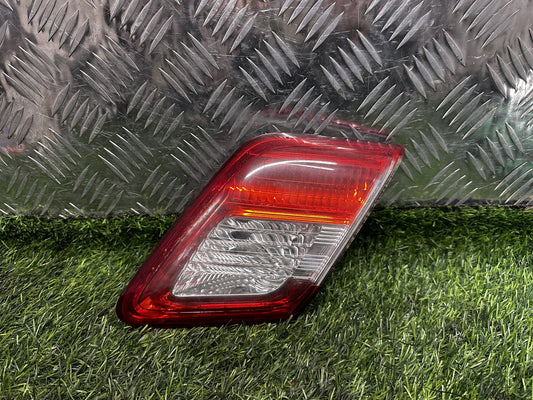 2006-2011 Toyota Camry V40 - Right Tailgate Garnish PN: HELLA 06-190