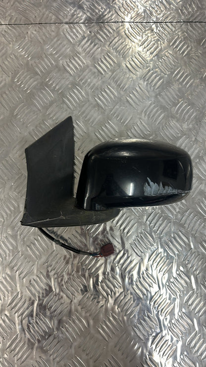Nissan AD Left Door Mirror 5 WIRE TYPE