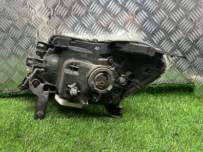 2014-2026 Nissan Navara D23- Right Headlight PN: STANLEY W1514