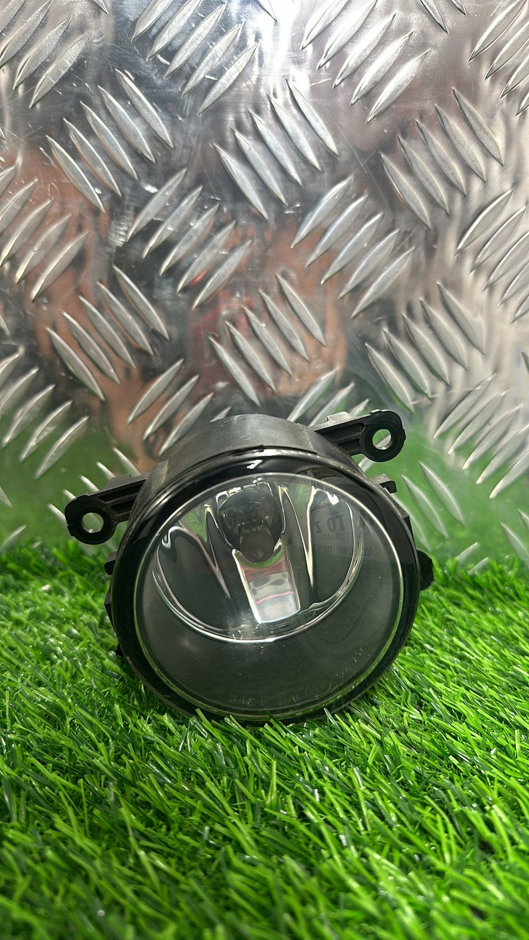 2007 - 2012 Mitsubishi Outlander Left Fog Light MN142091