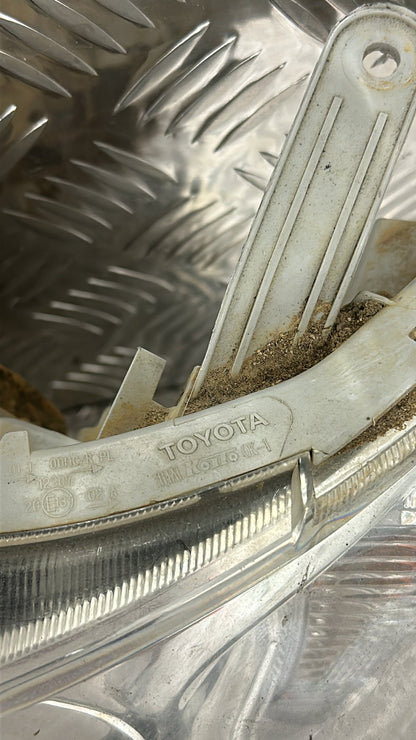 2008-2011 Toyota Hilux Left Headlight TOYOTA 0K-1