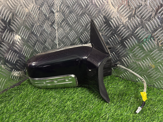 2002-2009 Nissan Elgrand E51- Right Door Mirror PN: 7 WIRE TYPE