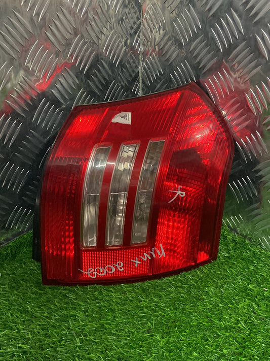 2000 - 2007 Toyota Corolla Right Taillight KOITO 13-77