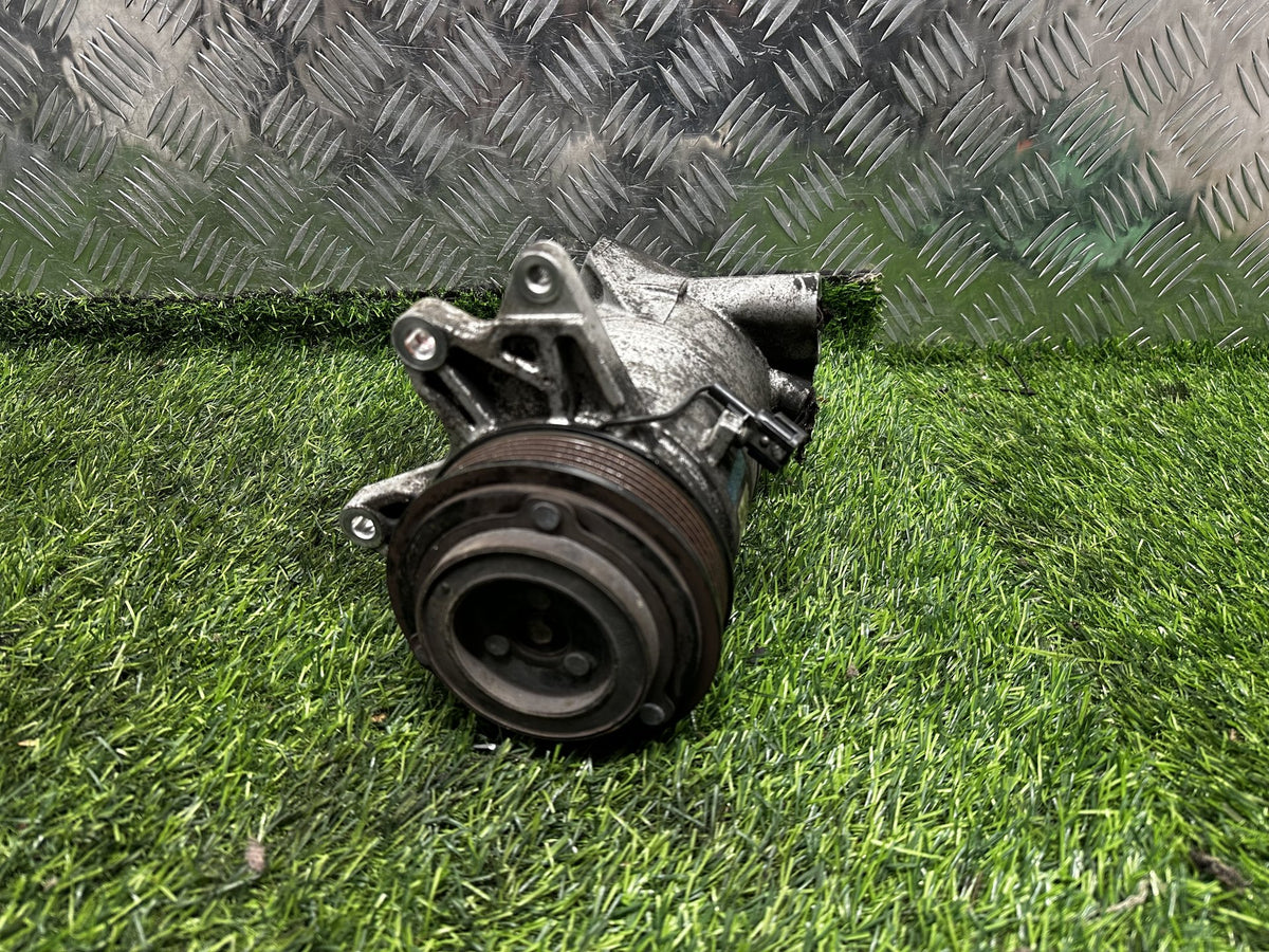 2002-2007 Nissan Murano Z50 - A/C Compressor PN: VQ35-(92600 CA01A)