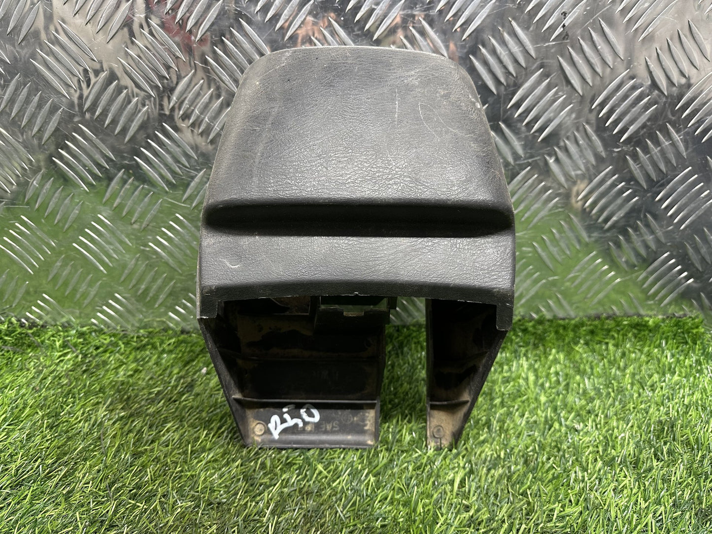 1995-1999 Nissan Terrano R50- Steering Column Shroud PN: