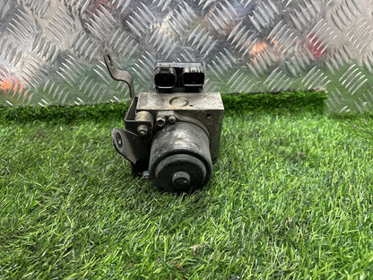 1996-2002 Toyota Land Cruiser Prado - ABS Pump/Modulator PN: 44510-60026
