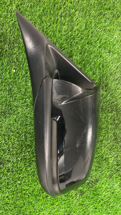 2011 - 2019 BMW 3 Series Left Door Mirror SOCKET 5 PIN
