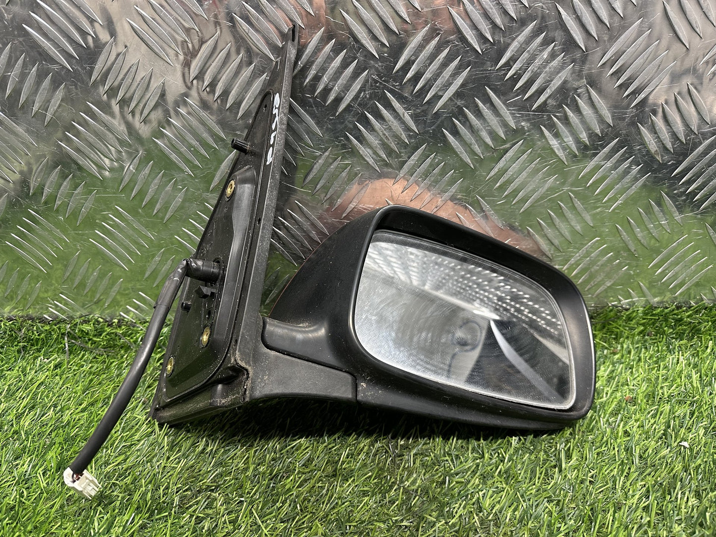 2004-2010 Toyota Passo C10- Right Door Mirror PN: 3 WIRE TYPE