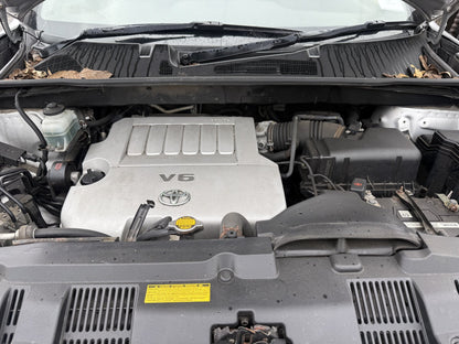 Now Wrecking: 2013 Toyota Highlander(2GR-J822761) – Parts Available