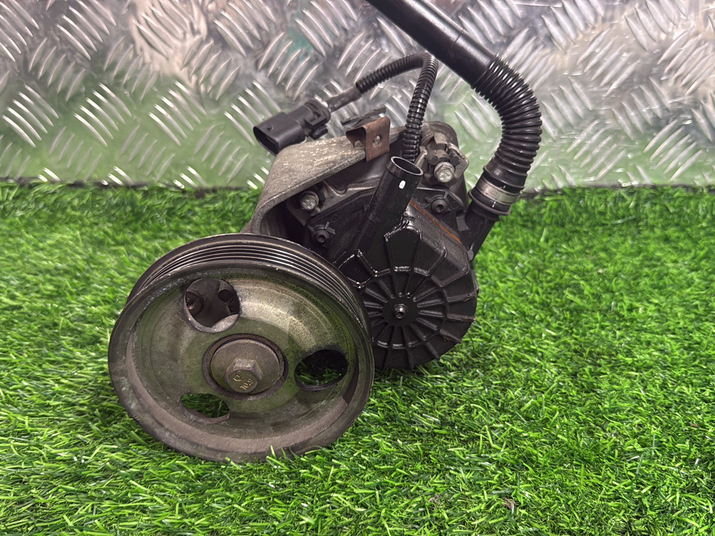 Peugeot 307 Power Steering Pump 96 533 405 80