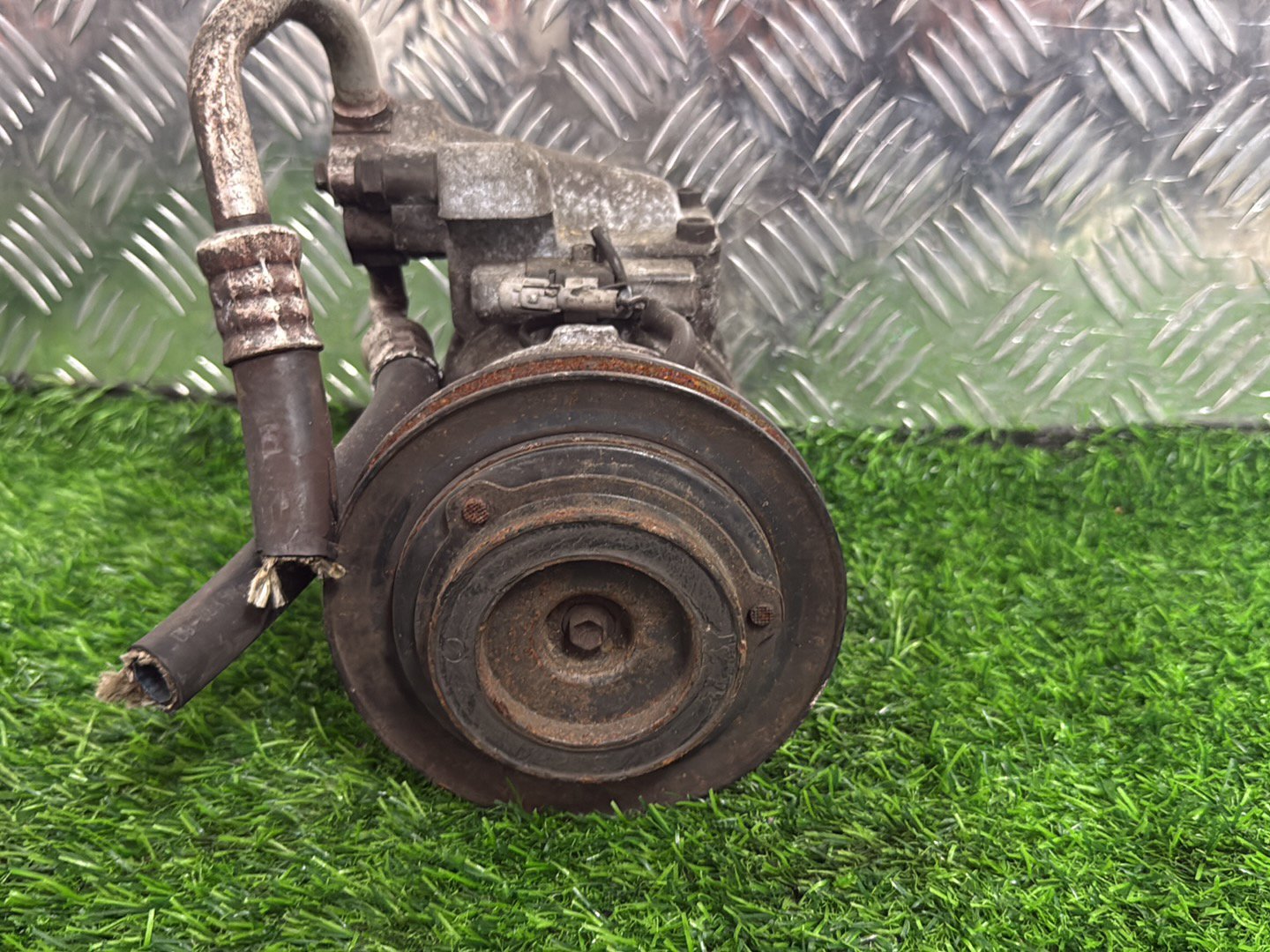 Toyota Land Cruiser Prado A/C Compressor 1KZ 447200-4553