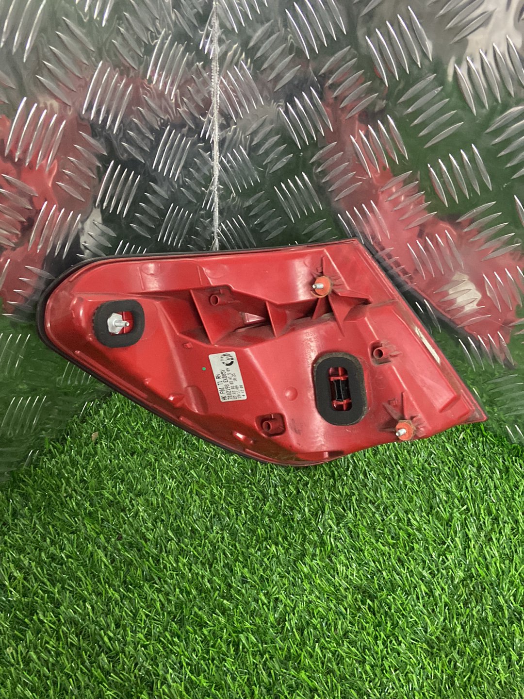 2008 - 2015 BMW 730d Right Taillight 7182198