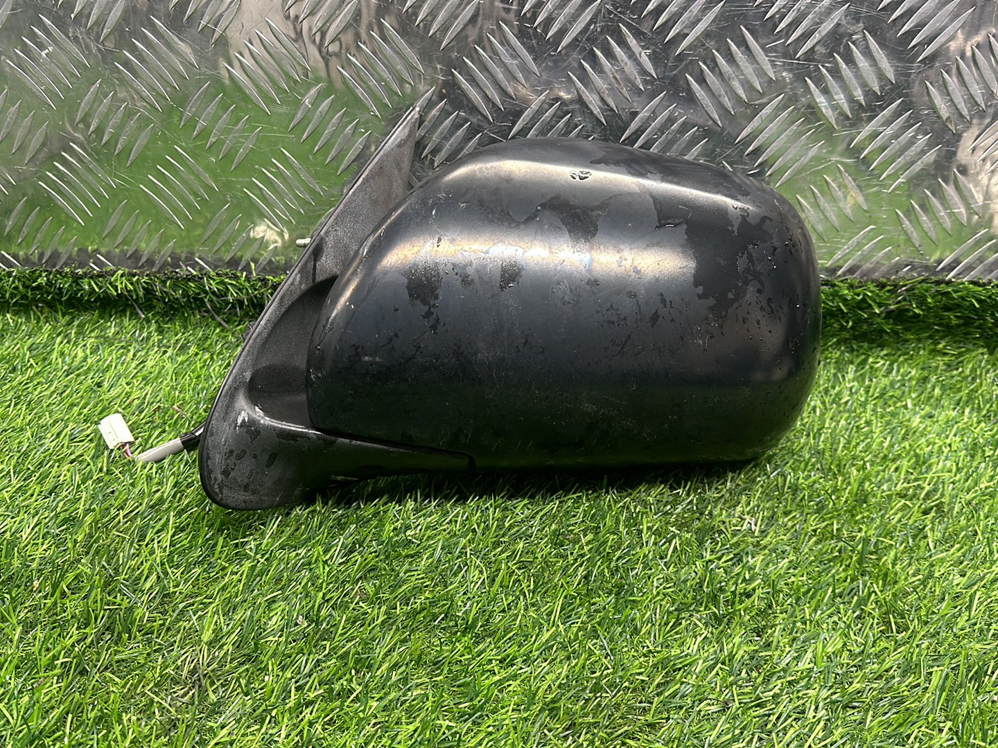 2004-2019 Toyota Hiace H200- Left Door Mirror PN: 3 WIRE TYPE