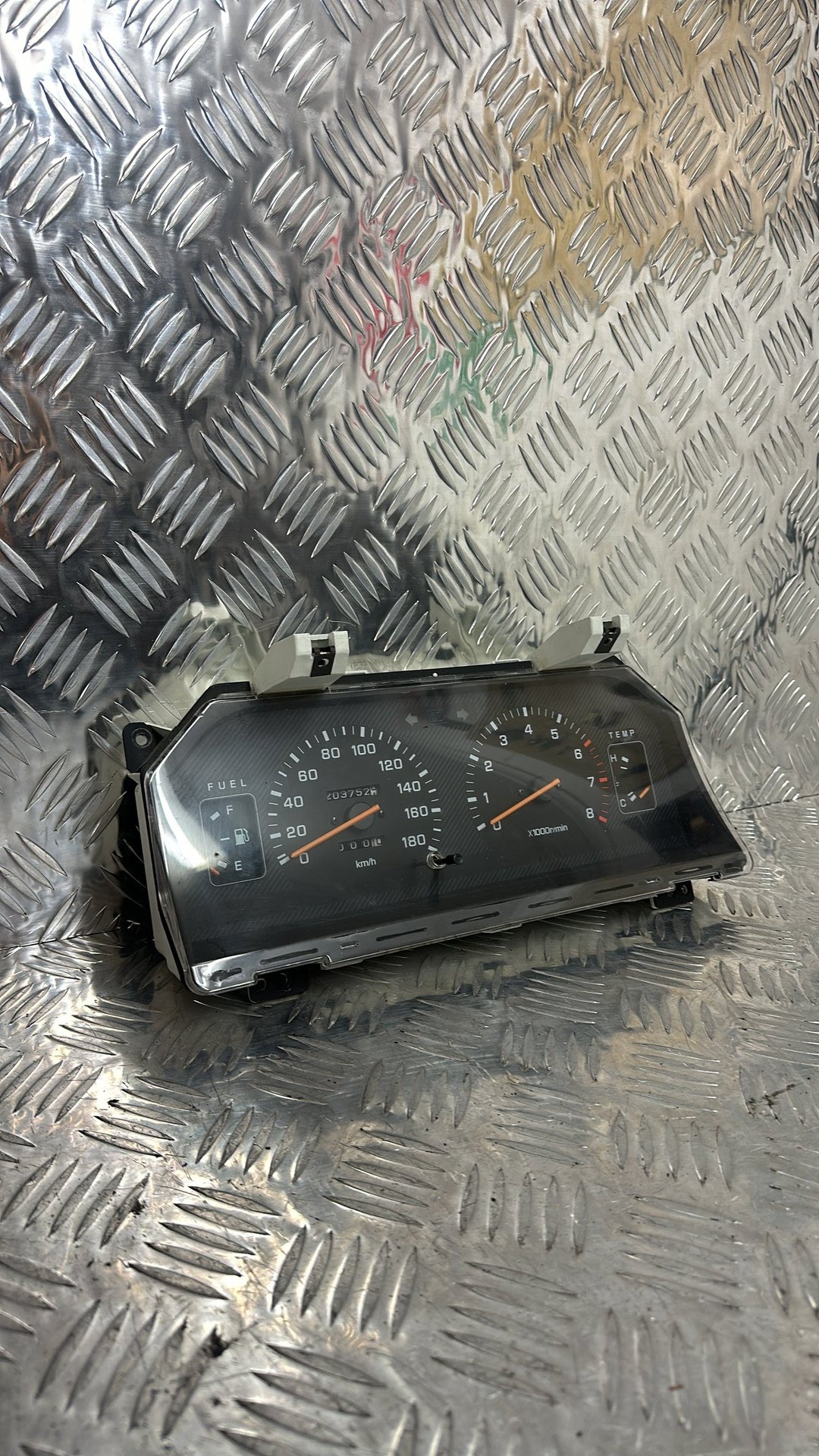 1999-2013 Mitsubishi L300 Instrument Cluster