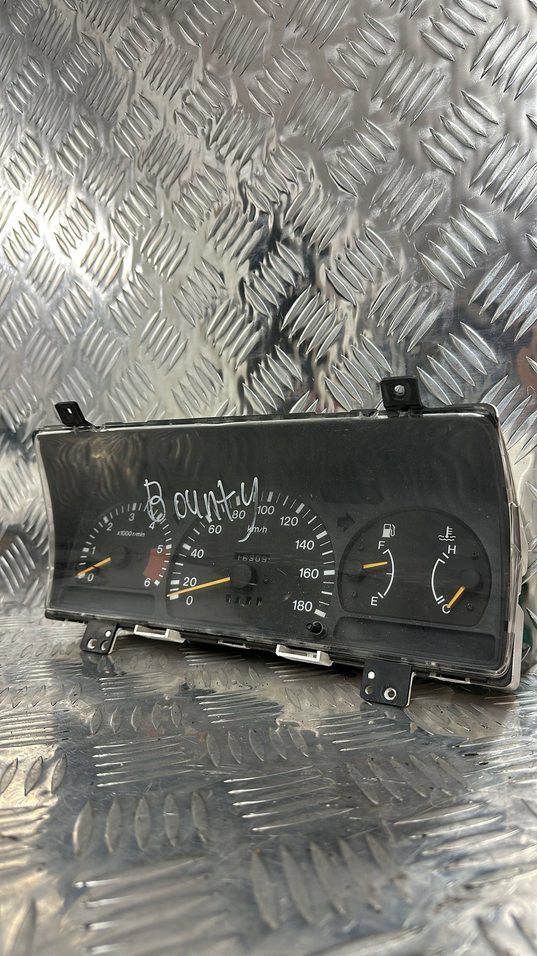 Mazda B-Series Instrument Cluster