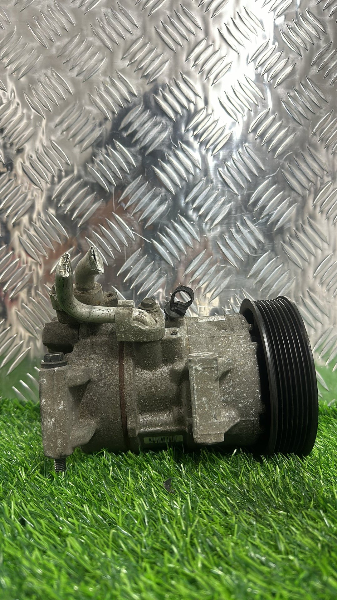 2001-2007 Toyota Voxy AZR60- A/C Compressor PN: (2.0L 1AZ-FSE) DENSO 447260-1741