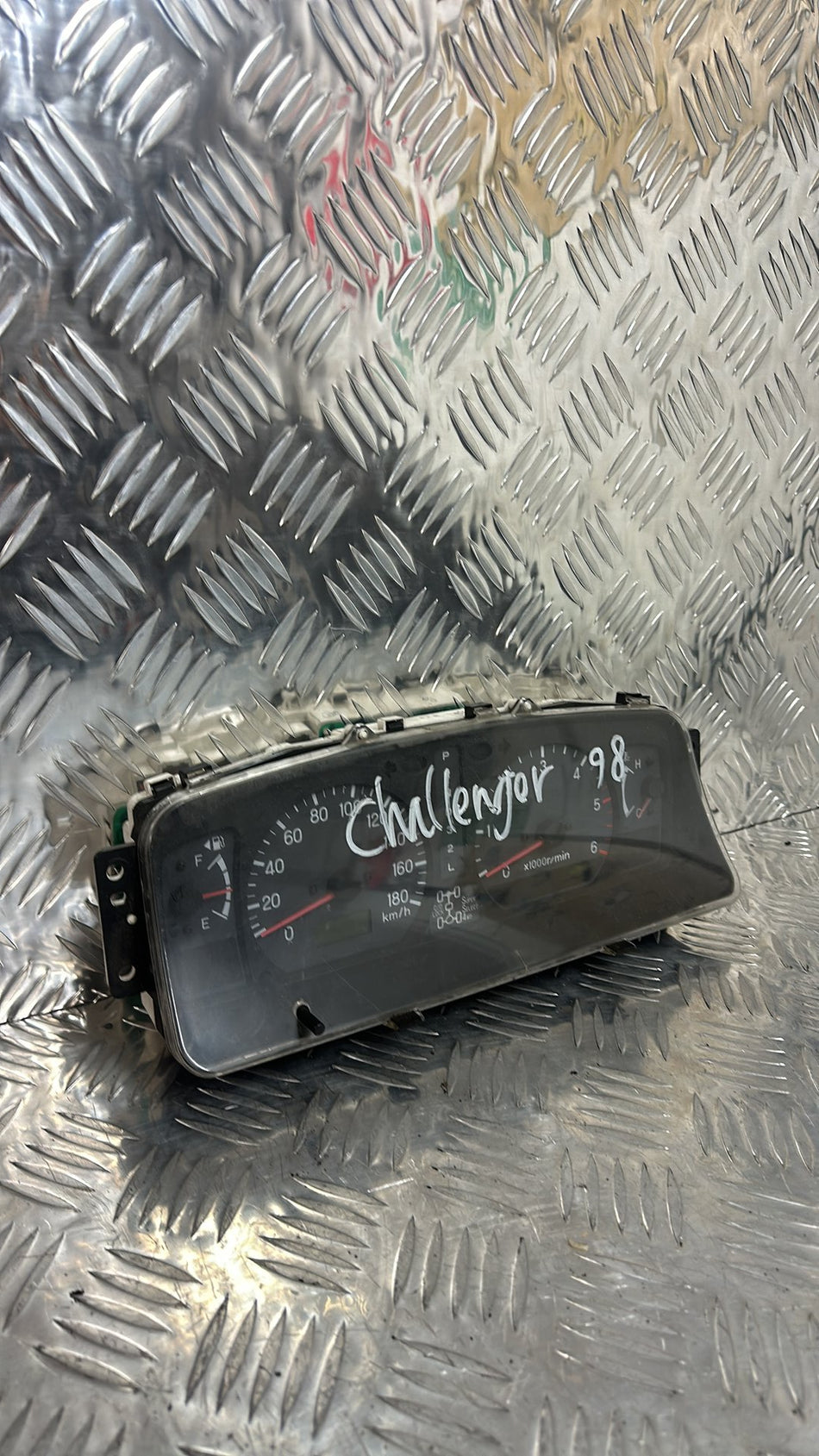1996-2001 Mitsubishi Challenger K7*- Instrument Cluster PN: MR356500