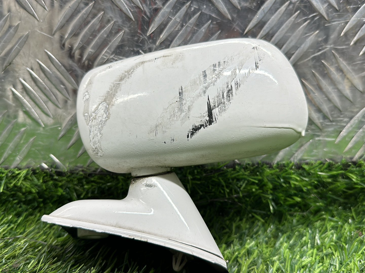 1996 - 2002 Toyota Hilux Surf Left Front Guard Mirror