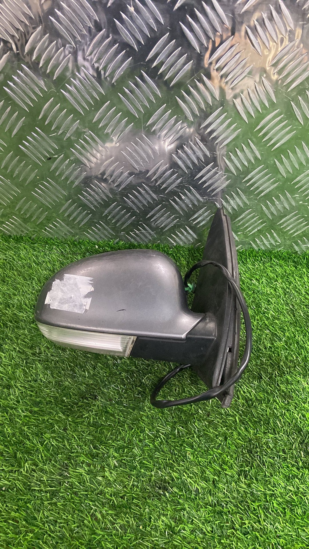 2004 - 2009 Volkswagen Golf Right Door Mirror 7 WIRE