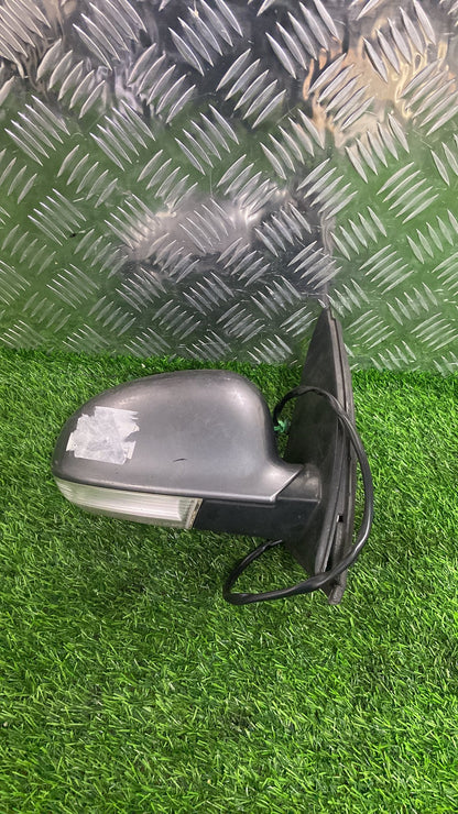 2004 - 2009 Volkswagen Golf Right Door Mirror 7 WIRE