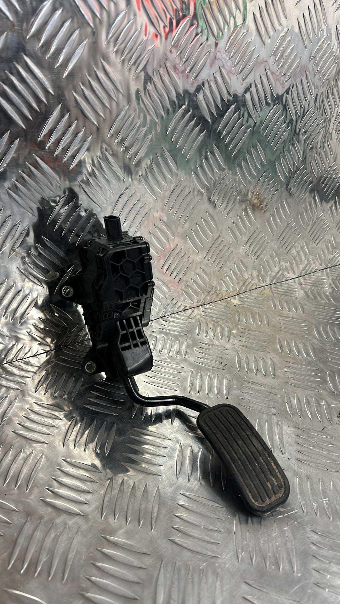 Toyota Corolla- Accelerator Pedal PN: 78110-12090