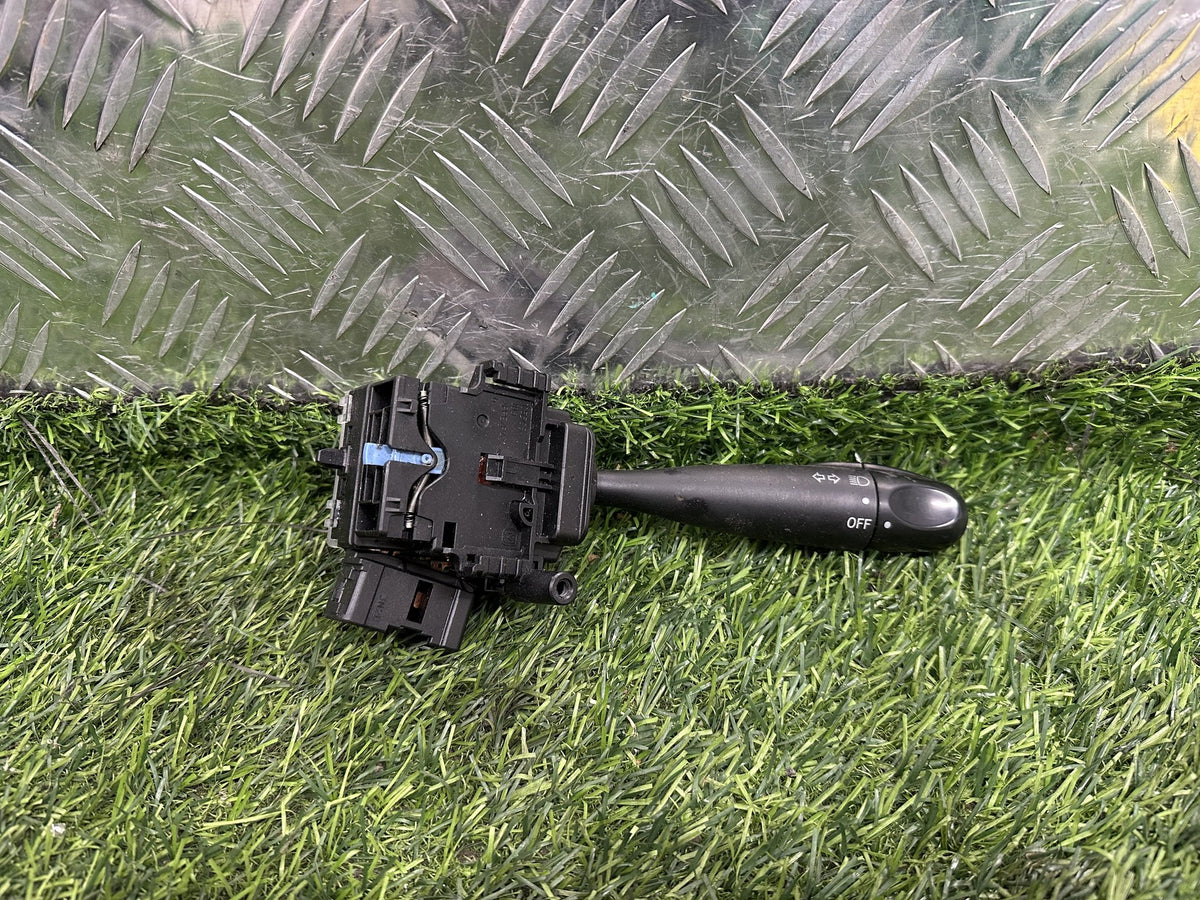 2003-2009 Toyota Wish E10 - Right Combination Switch PN: 13 PIN