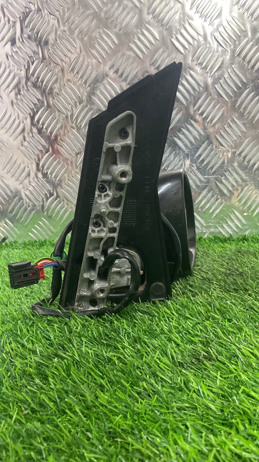 Volkswagen Golf Right Door Mirror 9 WIRE