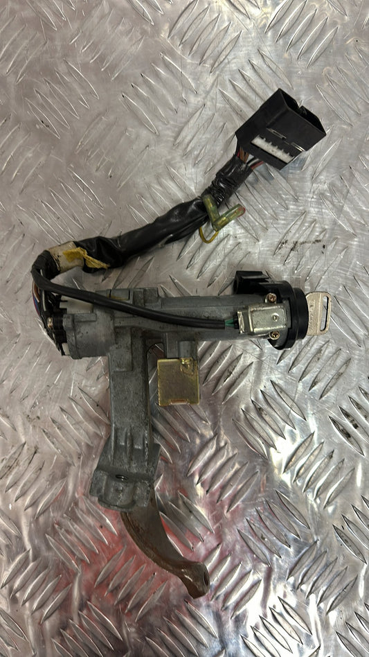 1994-1998 Toyota Hiace RZH113R- Ignition With Key PN: 45020-26-5