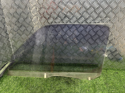 1990-2004 Toyota Hiace H100 RZH103 - Right Front Door Glass PN: AS2M