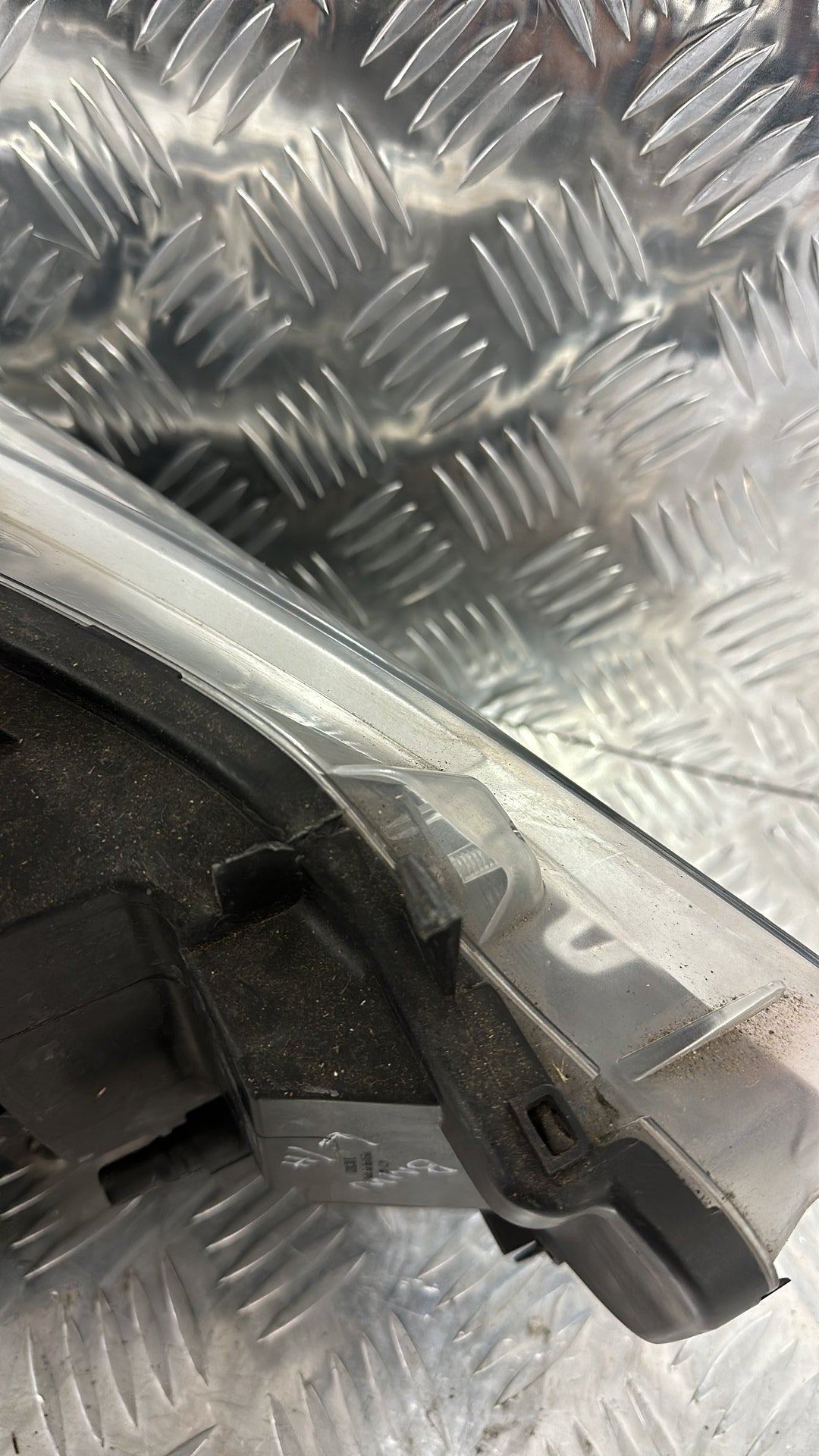 2015-2019 BMW 320i- Left Headlight PN: 63 11-7 338 703