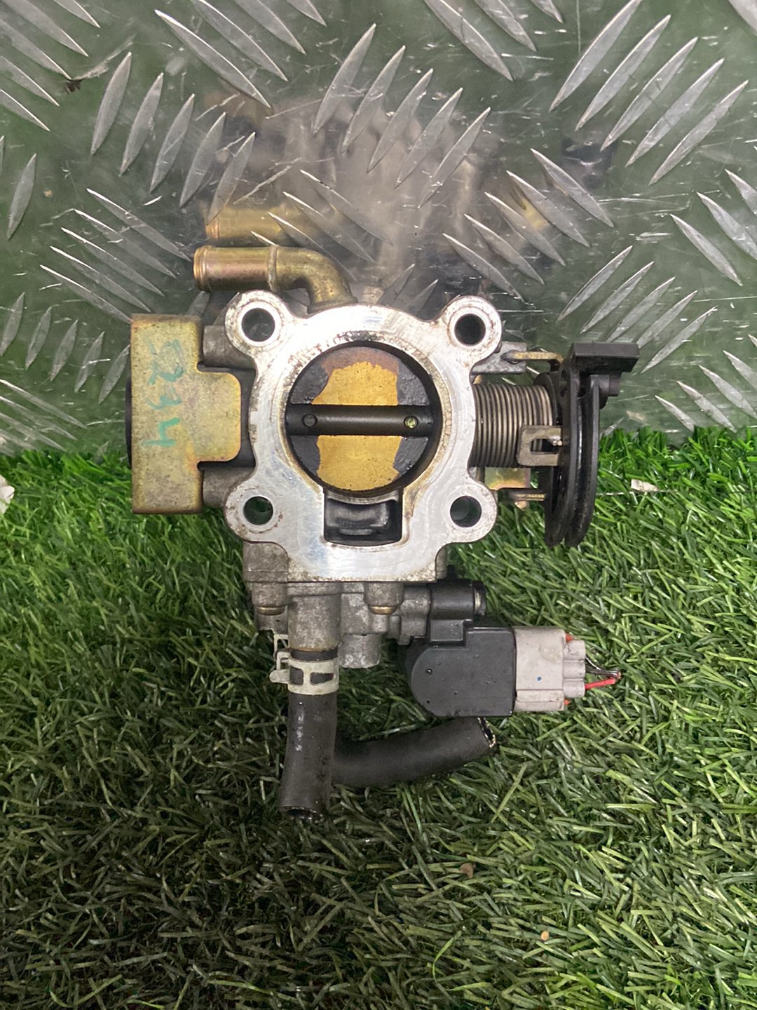 2004 - 2010 Suzuki Swift Throttle Body 4Z1684E0 / M13A