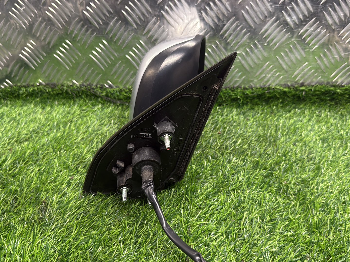 2006 - 2012 Mitsubishi Outlander Right Door Mirror 3 Wire Type